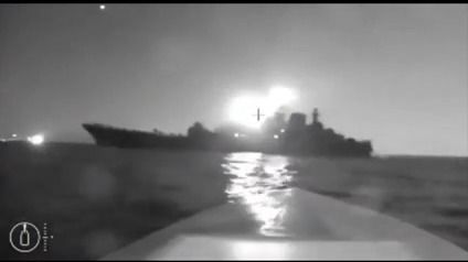 Video: Ukrajinci hlásí zásah ruské výsadkové lodi v Novorossijsku